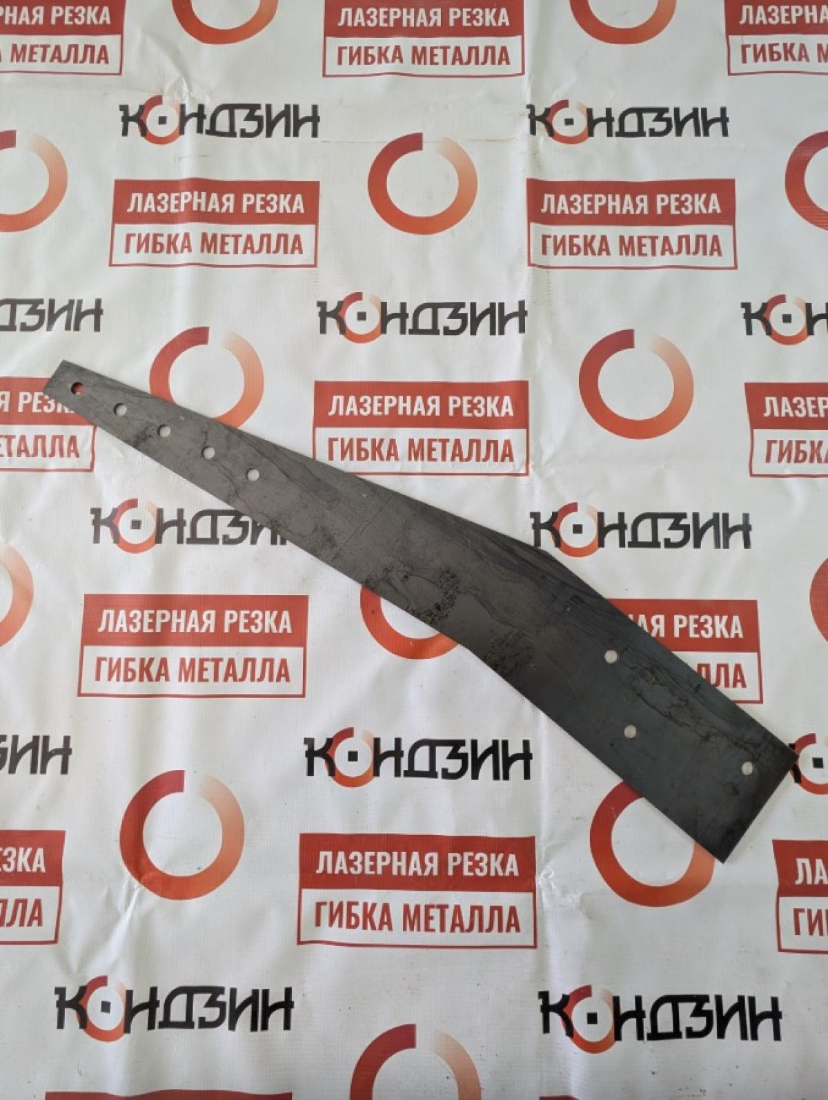 Стойки ограничители из металла